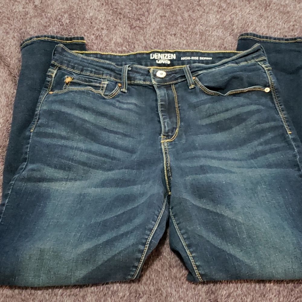 DENIZEN® from Levi's® High-Rise Skinny Jeans